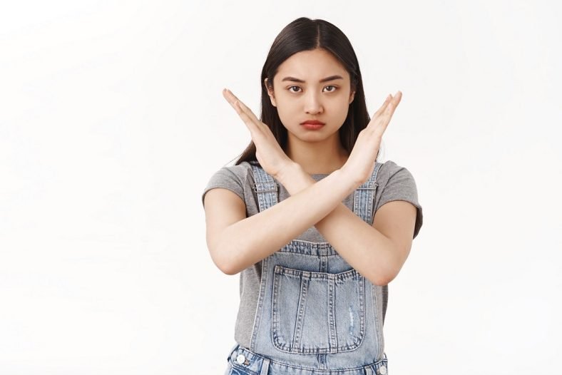 Bahan dan Kandungan yang Harus Dihindari Oleh Kulit Sensitif dalam Produk Skincare